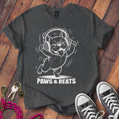 Adorable Bulldog Listening to Music T-Shirt